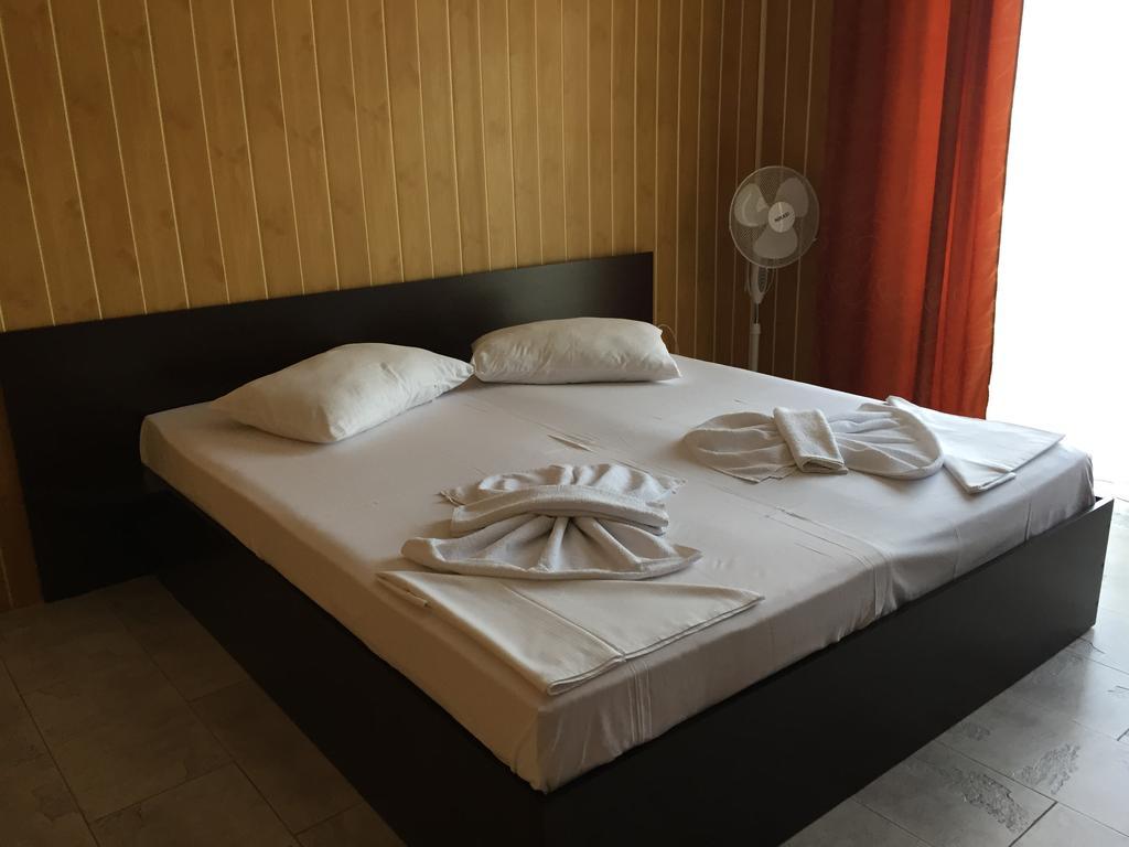 Hotel Vila Nusa Eforie Nord Esterno foto