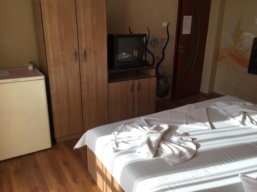 Hotel Vila Nusa Eforie Nord Esterno foto